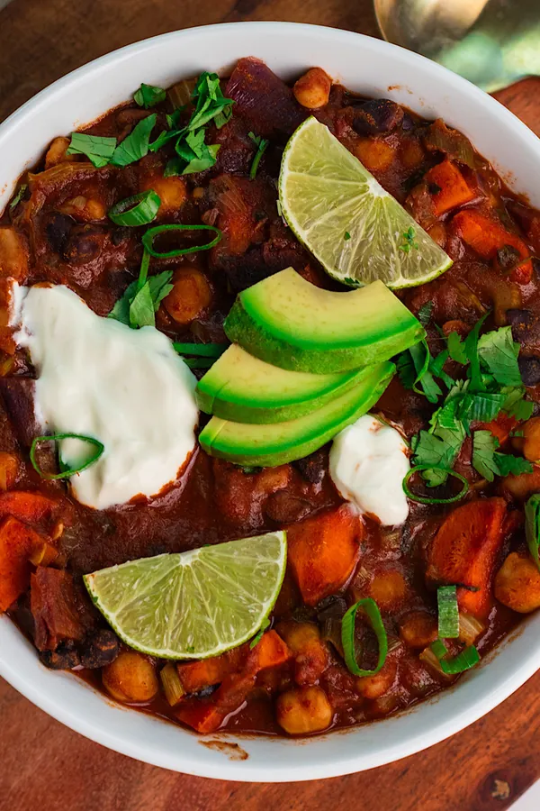 Killer 3 Bean Vegan Chili with White Beans (instant pot)