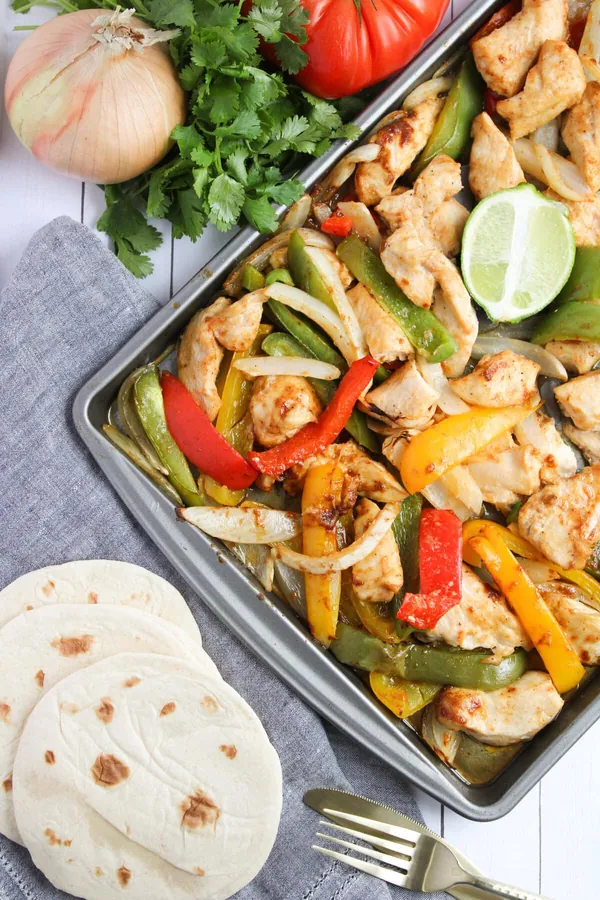 Easy Sheet Pan Chicken Fajitas