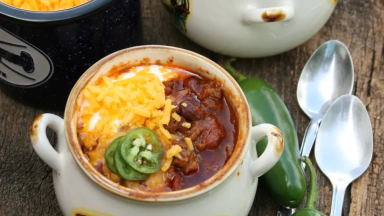 25 Cozy Chili Recipes (Your Whole Family Will Love)