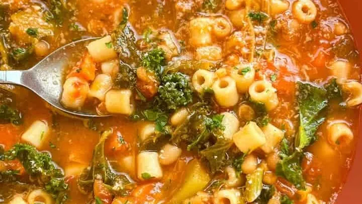 25 Cozy Winter Dinner Recipes (that make dinner easy)